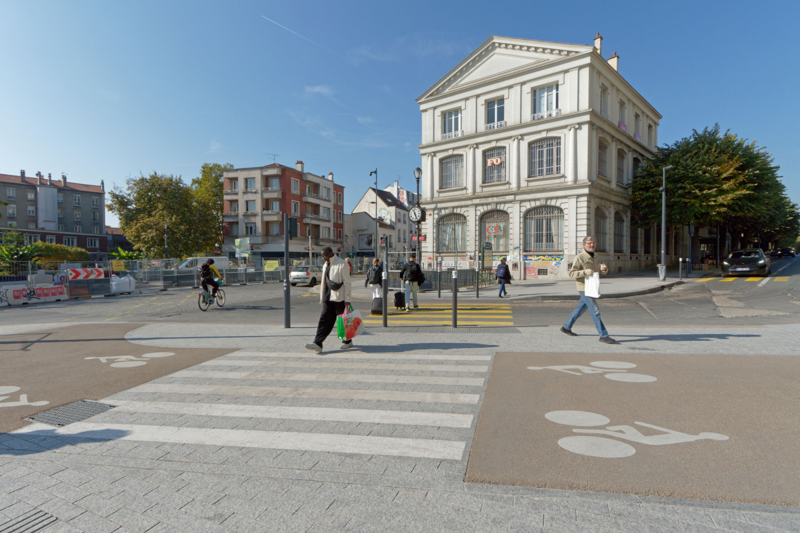 À Montreuil, la Croix-de-Chavaux devient une place plus verte et plus conviviale